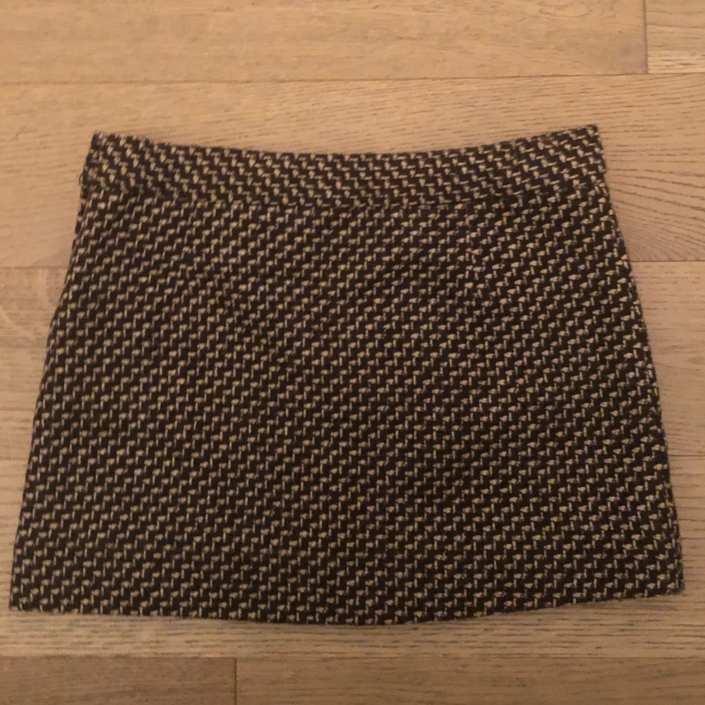 Joe Fresh skirt, size 6